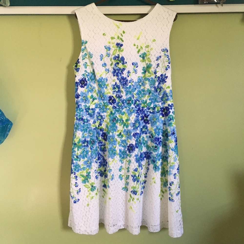 Sandra Darren dress 👗